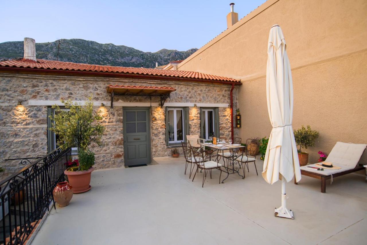 Guesthouse Simou With View 3 Bedrooms Arachova Extérieur photo